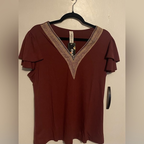 Blooming Jelly ruffle sleeve blouse - Picture 1 of 5